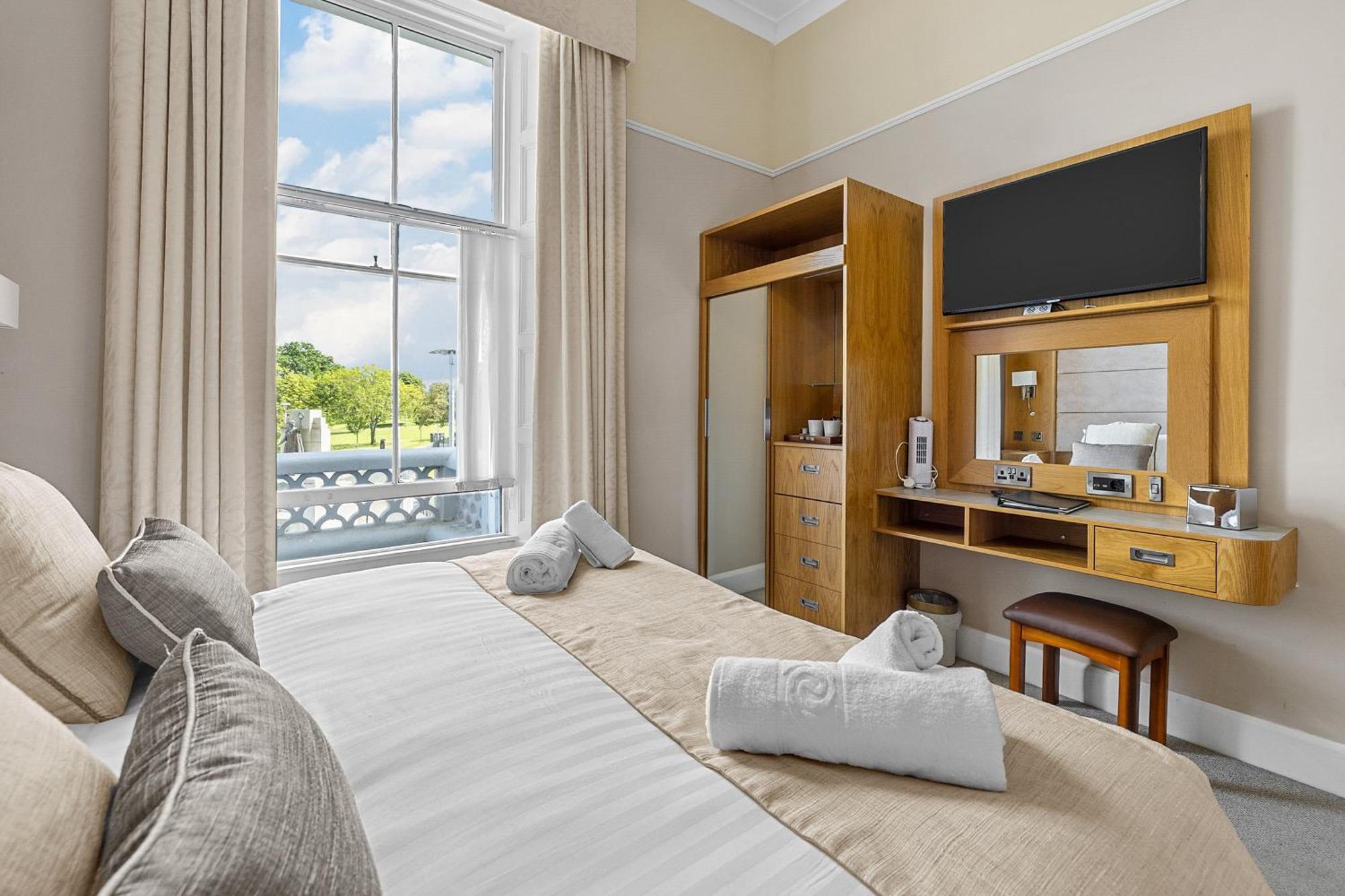 Invicta Hotel بلايموث المظهر الخارجي الصورة