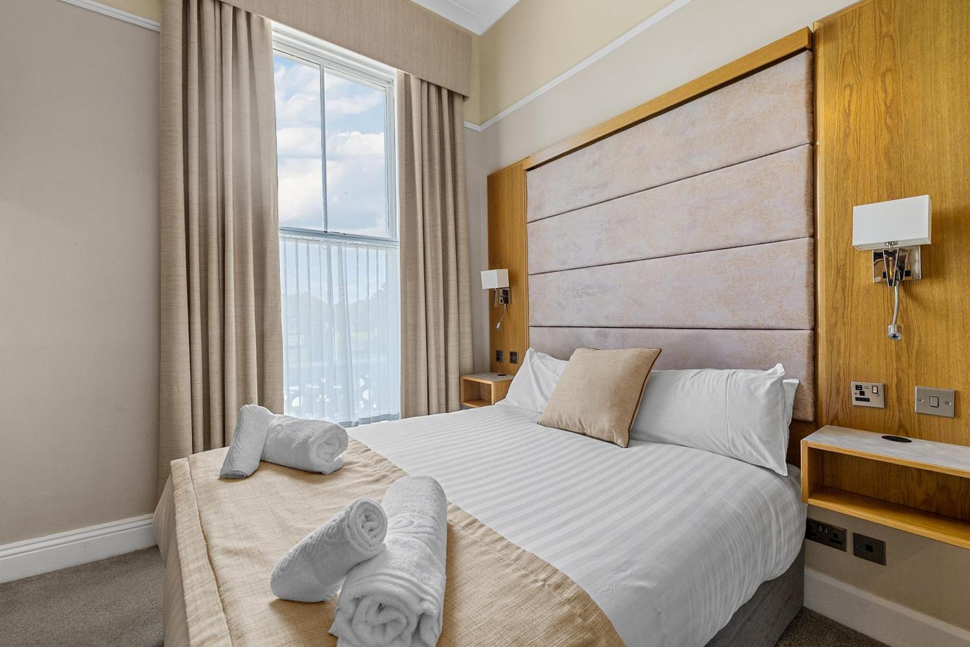 Invicta Hotel بلايموث المظهر الخارجي الصورة